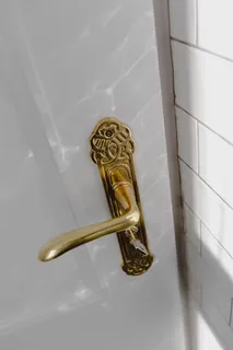 古董镀金门把手