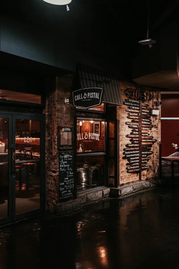 夜间扑杀和手枪设施