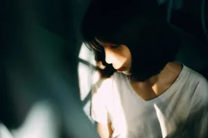 女士，穿着，白色，v领衬衫，模糊，女孩，光影，模特
