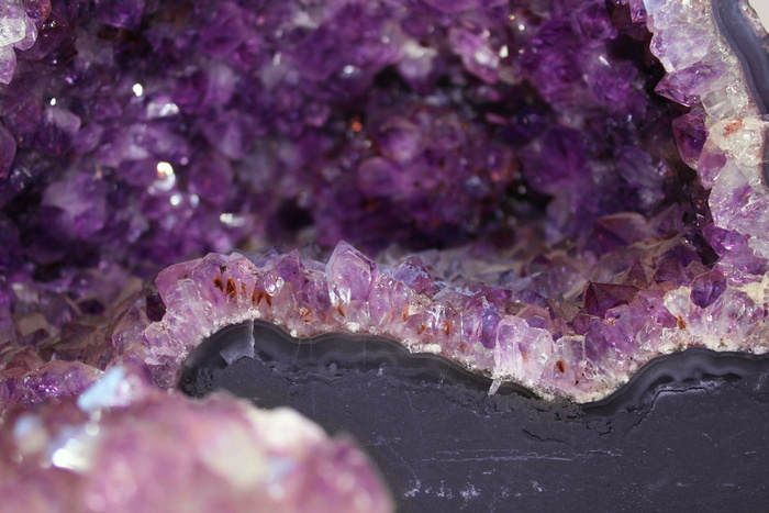 紫水晶，晶洞，紫水晶，宝石，宝石，水晶，石英，地质学