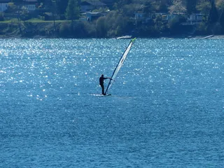 冲浪者、水上运动、莱德罗湖、湖泊、意大利北部阿尔卑斯山、阿尔卑斯山、水上运动、滨水运动