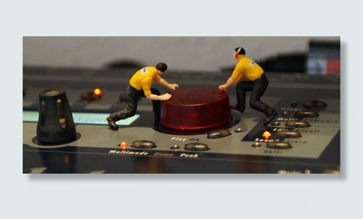 合成器，华尔道夫micro q，音乐，厨房用具，室内，燃烧，烹饪锅，器具