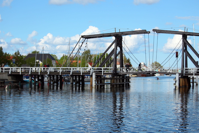 greifswald wieck，ryck，port，wieck，fishing village，port city，帆船，old bridge