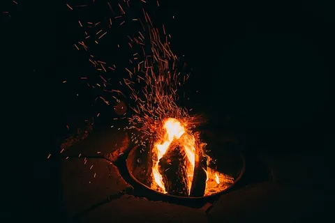 篝火,燃烧,静止,火,营地,火焰,岩石,石头 篝火,燃烧,静止,火,营地,火焰,岩石,石头
