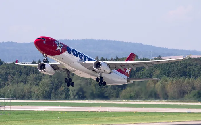空中客车a330，雪绒花，苏黎世机场，空中客车，飞机，a330，运输，离港