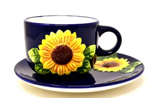 蓝色、黄色、花卉、陶瓷、茶杯、茶碟、白色、表面