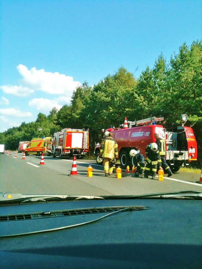 事故, A11 高速公路, 火, 值班医生, 救护车, 急救, 交通, 天空