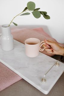 大理石白色托盘，银色手柄