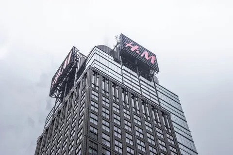 H&M、建筑、塔楼、高层、handm、建筑、天空、云 H&M、建筑、塔楼、高层、handm、建筑、天空、云