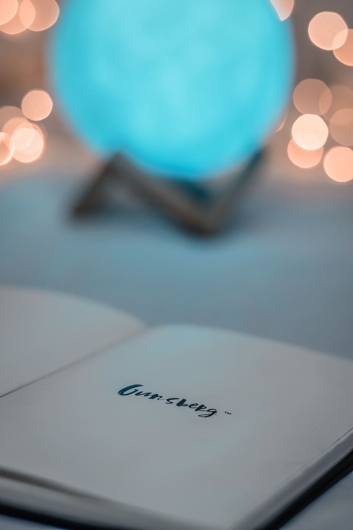 气球，球，宇宙，外太空，太空，天文学，文本，书籍