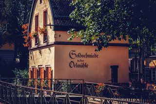 建筑、商业建筑、建筑、值得一游、历史、古老、房屋立面、怀旧