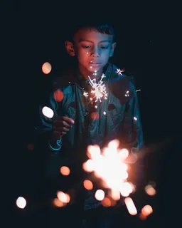 墙纸，光，男孩，火花，快乐，微笑，年轻，黑暗
