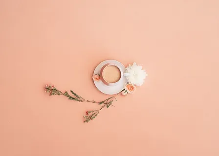 平面摄影，杯子，旁边，白色，花朵，植物，花朵，马克杯