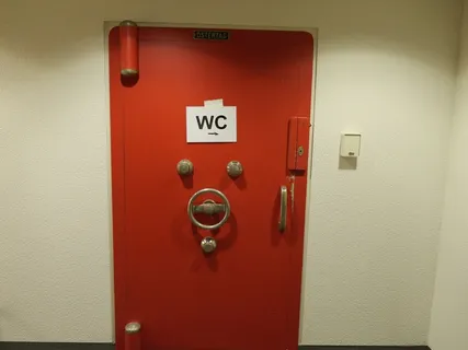 wc、安全、有趣、事故和灾难、红色、安全、门、入口 wc、安全、有趣、事故和灾难、红色、安全、门、入口