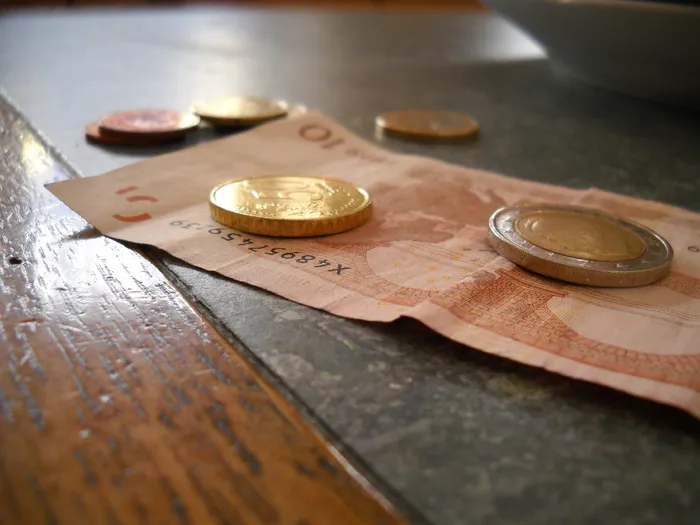 货币、现金、硬币、美元、纸币、欧元、欧洲货币、税收