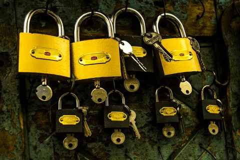 巴基斯坦，拉合尔，baghbanpura bazar，锁，壁纸，挑战，黄色，挂锁