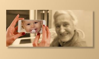 人，手指，智能手机，女人，微笑，脸，老人，婴儿