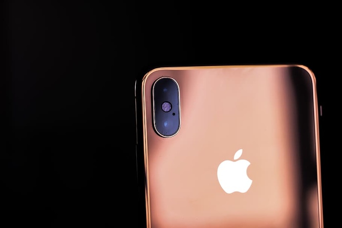 金色iPhone Xs