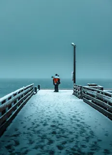 站在码头上的人 站在码头上的人