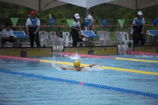 泰国，普吉岛，游泳运动员，游泳，游泳池，游泳池，水，飞溅