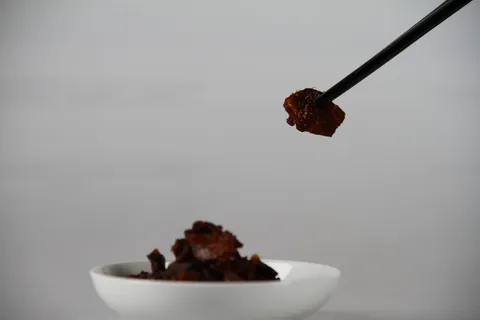 美食，蘑菇丝，美食，蘑菇丝，蘑菇，蘑菇丝，装盘，滴，准备