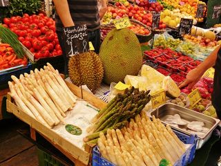 品种，水果，蔬菜，白天，市场摊位，市场，蔬菜摊，芦笋
