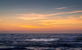 阳光反射，云，日落，海，亚历山大，埃及，水，亚历山大，埃及人