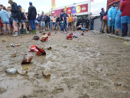 泥，节日，摇滚乐，人，一大群人，人群，一群人，真人