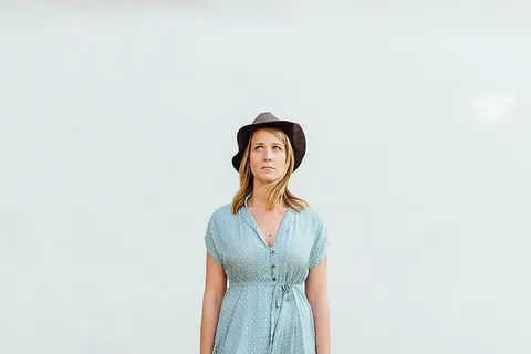 美丽，白人，女性，女孩，帽子，女士，人，女人