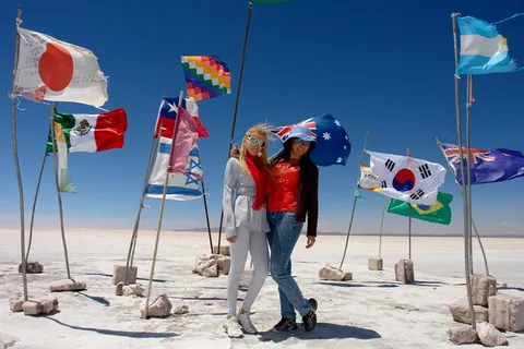 旗帜、旅游、旅游、萨拉尔乌尤尼、模特、假日、女性、盐