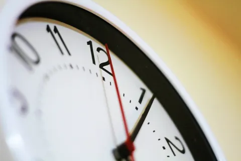 圆形模拟挂钟、时间、tiempo、计数、日、未来、分钟、年 圆形模拟挂钟、时间、tiempo、计数、日、未来、分钟、年