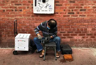 磨刀机，磨刀机，人，人，职业，街道，人行道