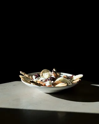 盘子里的蔬菜沙拉