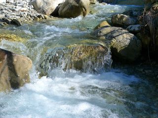 水、河流、水道、漩涡、水流、自然、阿尔卑斯山、岩石