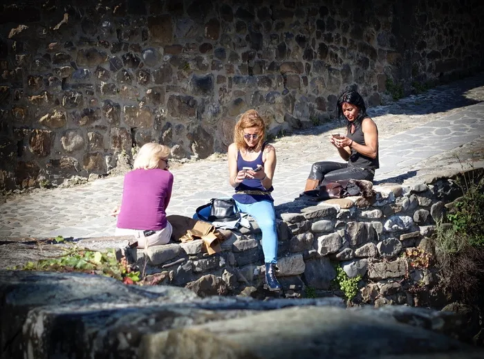 成年人，忙碌，聊天，交流，连接，享受，乐趣，女孩