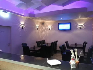 餐厅、披萨店、酒吧、客栈、咖啡馆、咖啡馆、浅色、紫色