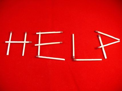 棕色帮助火柴棒