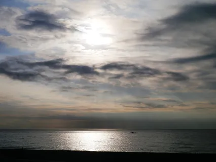 早晨,大海,光明,黑暗,灰色,黑色,太阳,云 早晨,大海,光明,黑暗,灰色,黑色,太阳,云