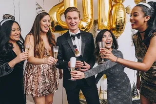 新年前夜酒会照片