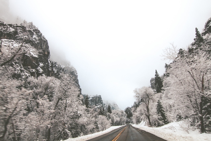 沥青，风景，山，路，天空，雪，雪，树