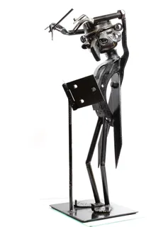 孤立、钢、音乐指挥家、不锈钢人像、不锈钢、复古、二手工具、现代雕塑