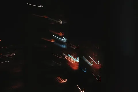 灯光、霓虹灯、照明弹、乐器、休闲活动、吉他、图案、分形