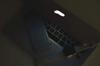 西班牙，valladolid，iphone，apple watch，shadows，light，apple，tech