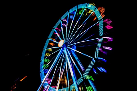 彩色摩天轮 彩色摩天轮
