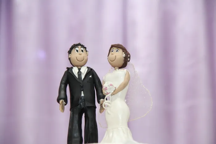新郎，婚礼蛋糕装饰，婚姻，人类肖像，女性肖像，肖像，雕像，男性肖像