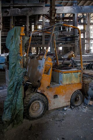 旧叉车，废弃，旧，升降机，叉车，车辆，空载，工业