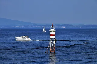 波浪，水的整体部分，游泳，划船，湖水，放松，旅行