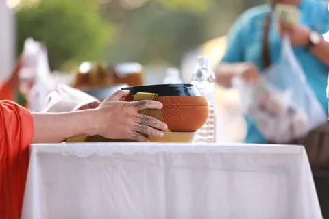 功德,放,泰国,为神父,佛教徒,僧侣,朝圣,高 功德,放,泰国,为神父,佛教徒,僧侣,朝圣,高