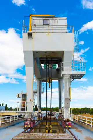 水力发电厂、工厂、水、河流、工业、vallabrègues、gard、建筑结构