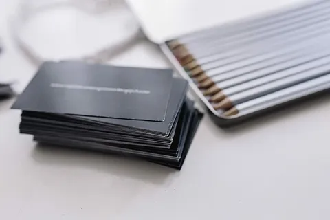 盒子里的银蜡笔